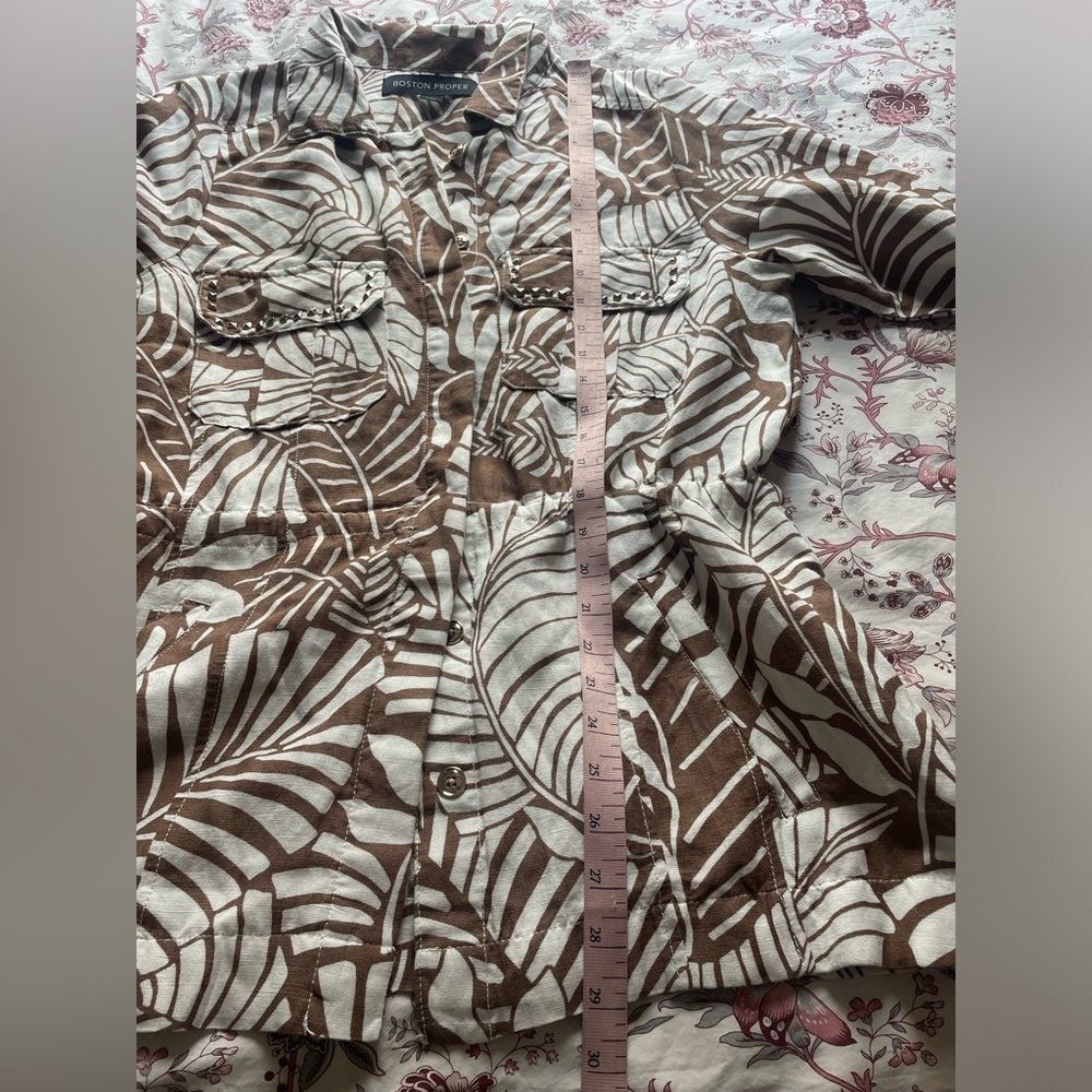 Boston Proper Outlined Florals Print Embellished Linen Utility Jacket Safari - Picture 10 of 15